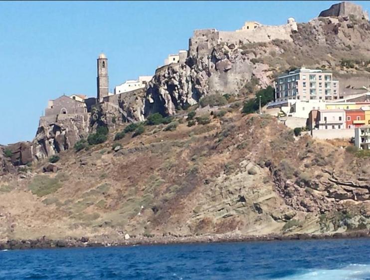 مبيت وإفطار كاستيلساردو La Terrazza Di Archimede المظهر الخارجي الصورة