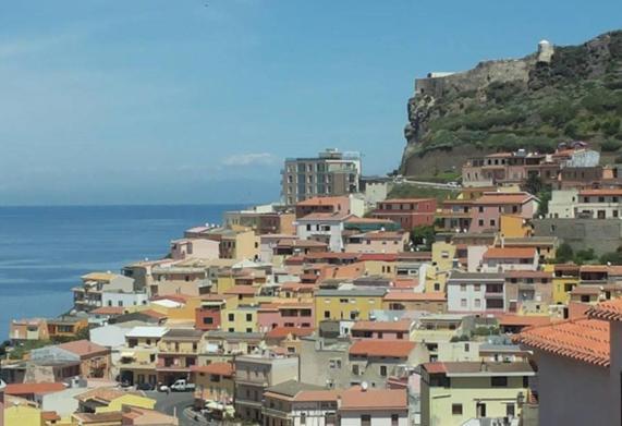 مبيت وإفطار كاستيلساردو La Terrazza Di Archimede المظهر الخارجي الصورة